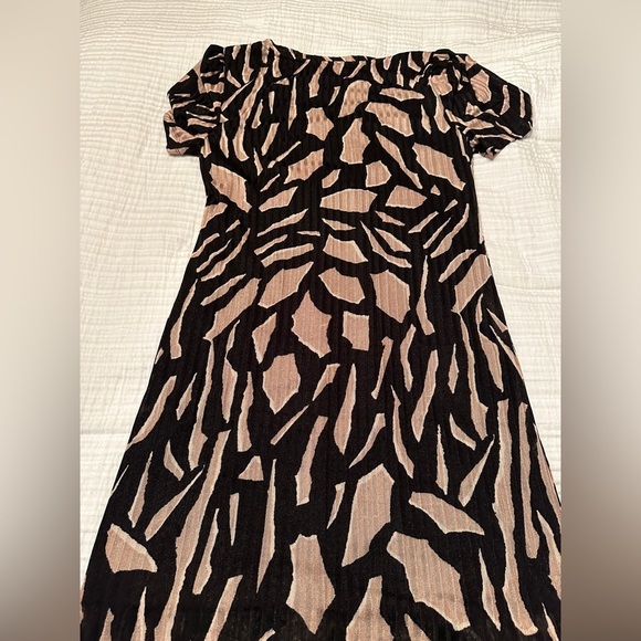 DKNY Printed Hacci Knit Dress - NWT - Size M - Picture 6 of 15